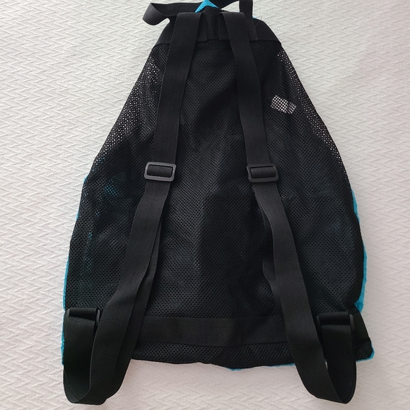 BeeGreen Turquoise Large Capacity Mesh Drawstring Backpack - Picture 2 of 6